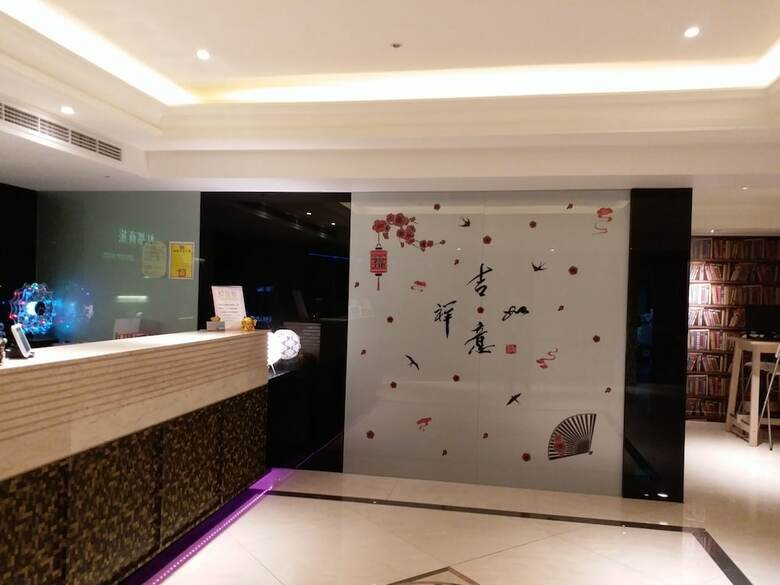 Hon Dow Hotel