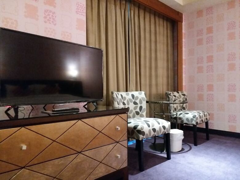 Hon Dow Hotel