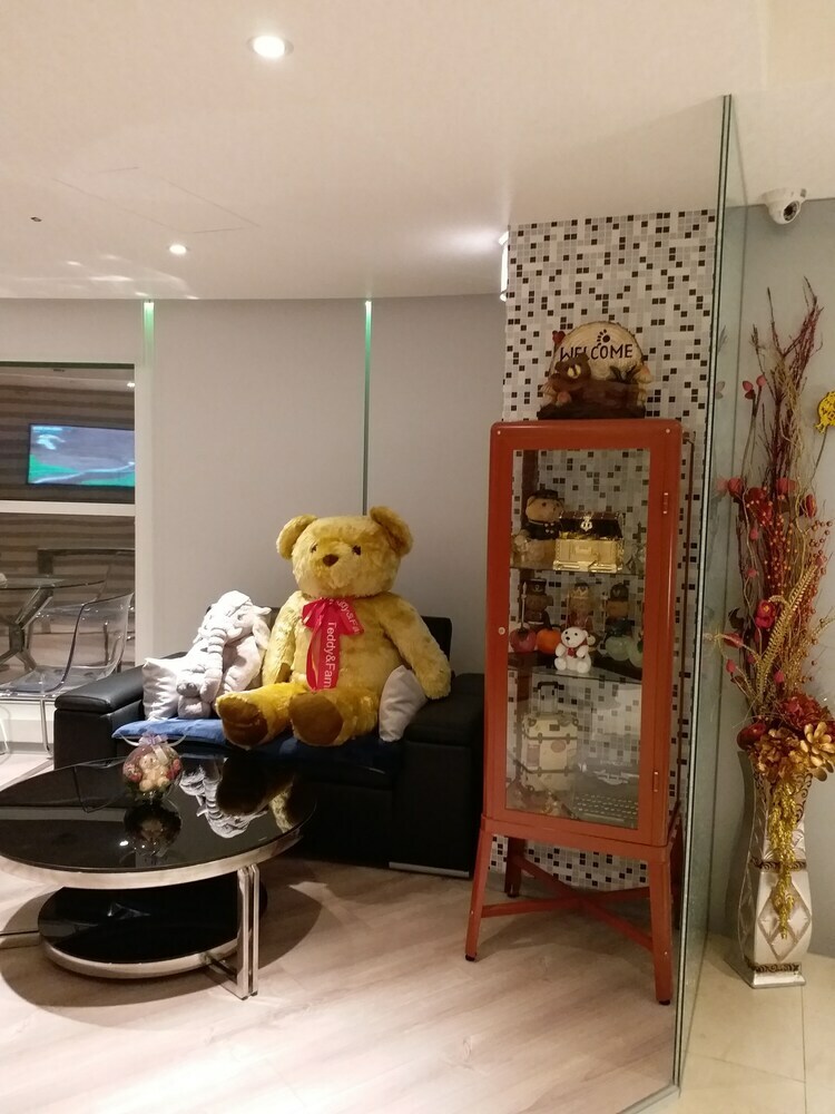 Hon Dow Hotel