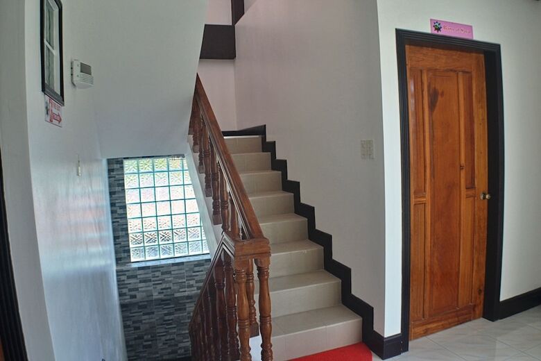 Hostal Mayon Backpackers Hostel