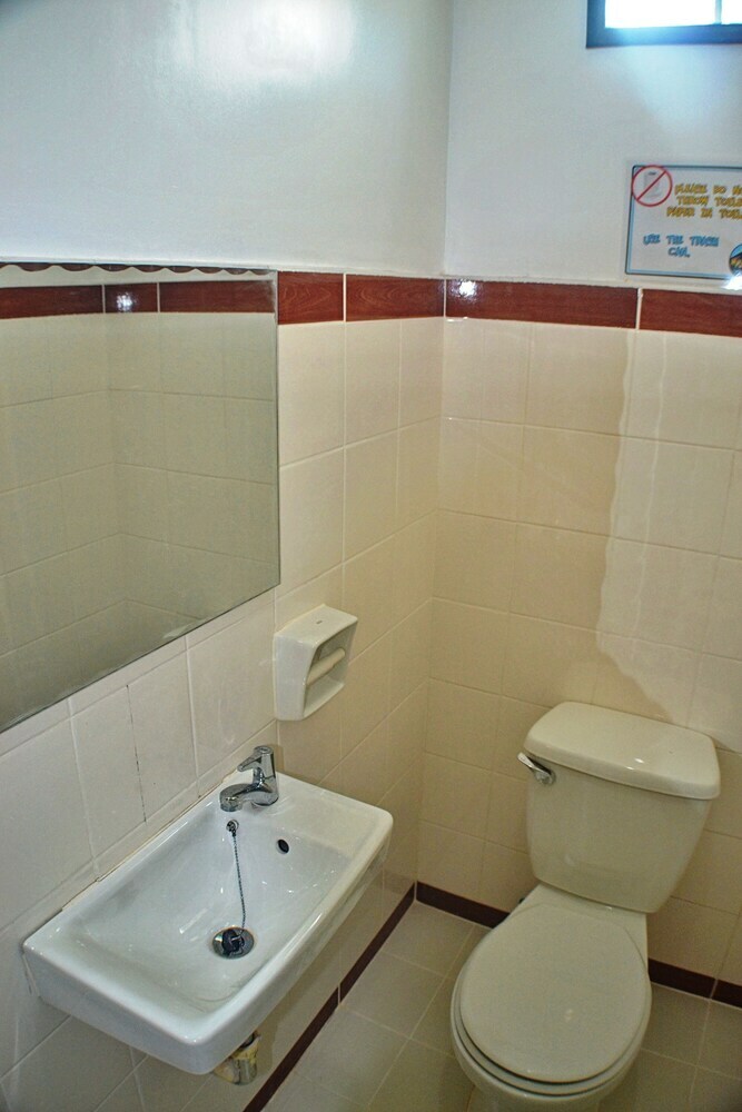 Hostal Mayon Backpackers Hostel