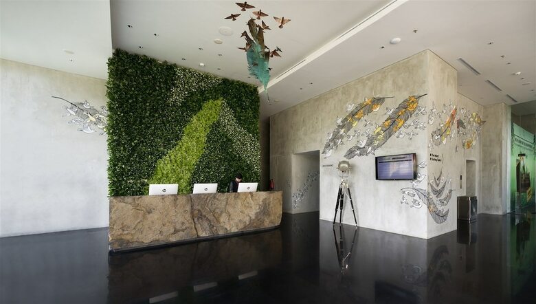 Hotel Aviary Bintaro