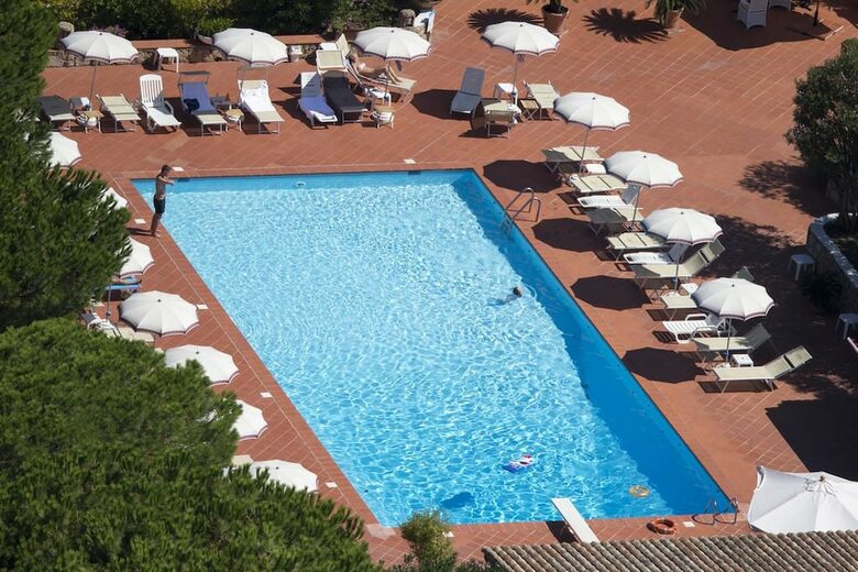 Hotel Nicolaus Club Il Cormorano