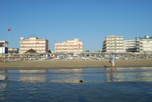 Dea Hotel