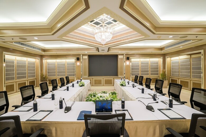 Apartamento Royal Cliff Beach Hotel