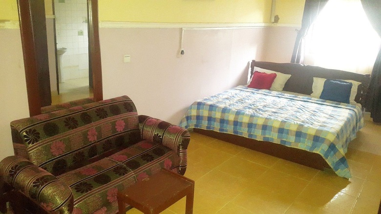 Hotel Maria Suites