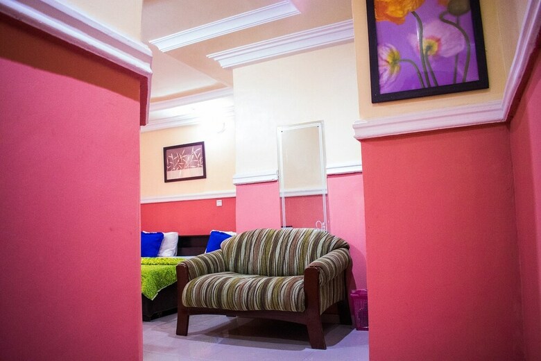 Hotel Maria Suites