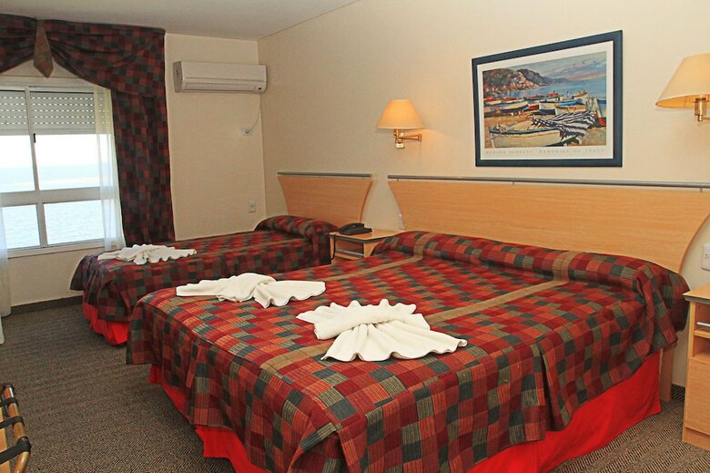 Hotel Marina Del Faro Resort