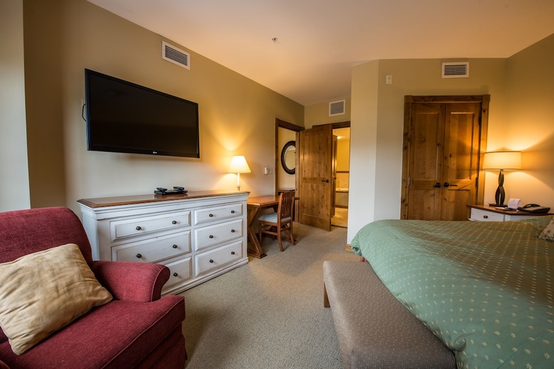 Posada Lodge At Mountaineer Square