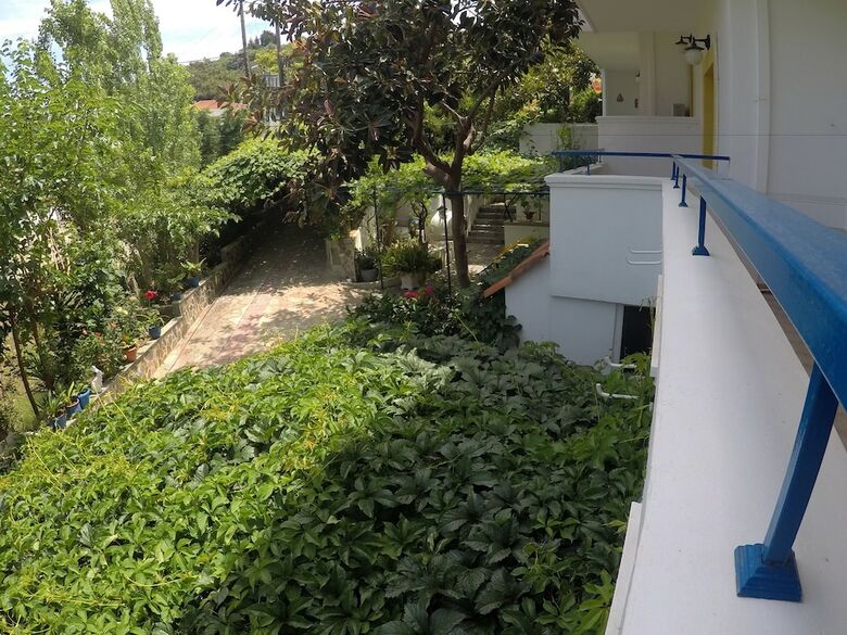Aparthotel Zafiria Apartments