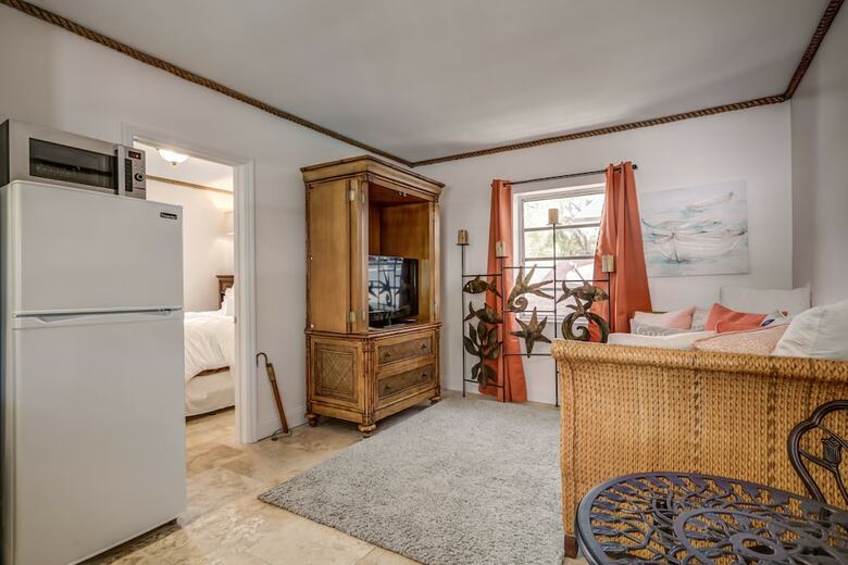 Hotel Sea Steps Suites