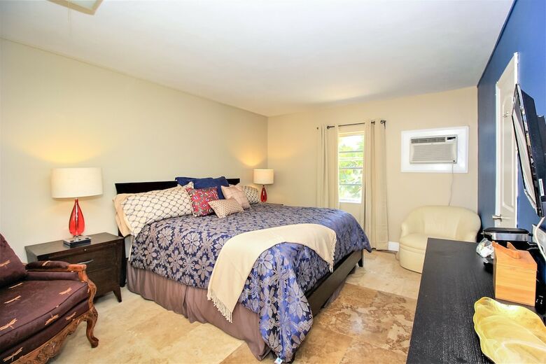 Hotel Sea Steps Suites