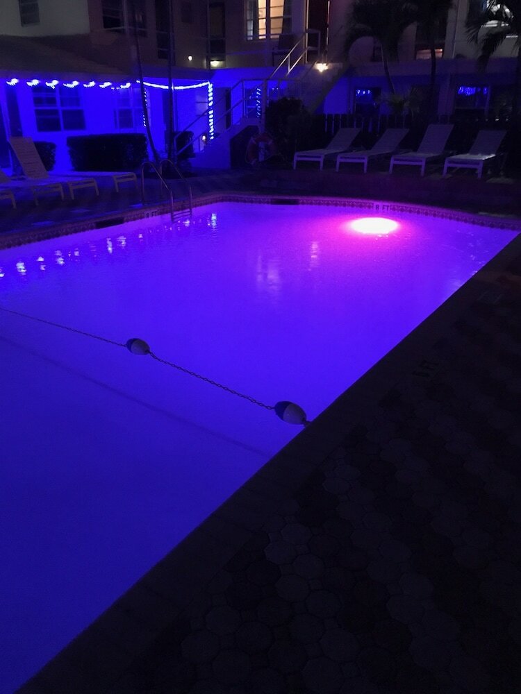 Hotel Sea Steps Suites