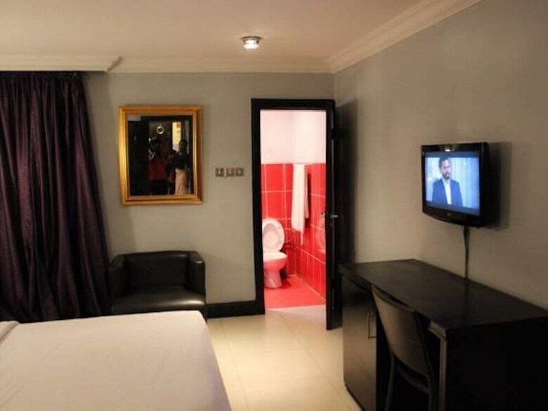 Hotel The Hedge Suites