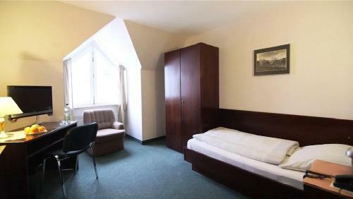 Hostal Hotel-pension Haus Erna