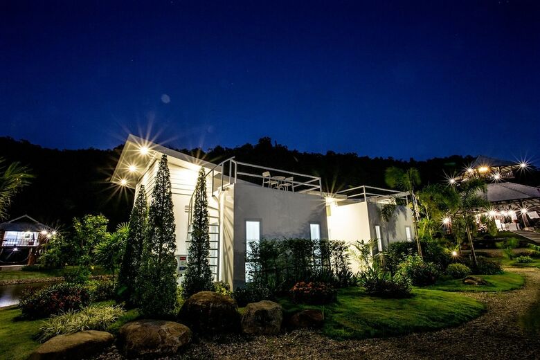 Hotel The White House Boutique Chiangrai