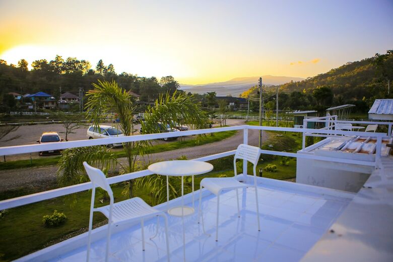 Hotel The White House Boutique Chiangrai