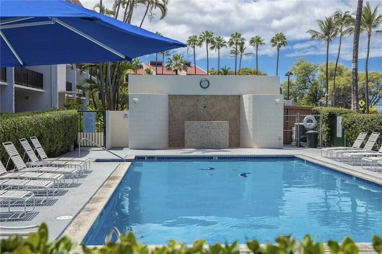 Maui Parkshore 306 - 2 Br Condo