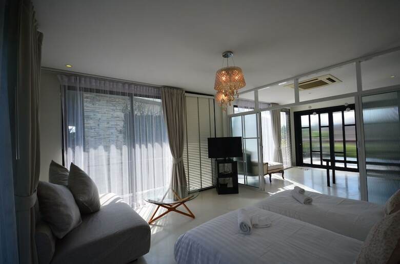 Hotel The Blue Sky Resort At Hua Hin