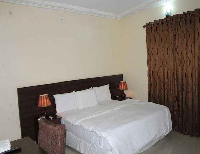 Hotel Tyndale Residence Ltd