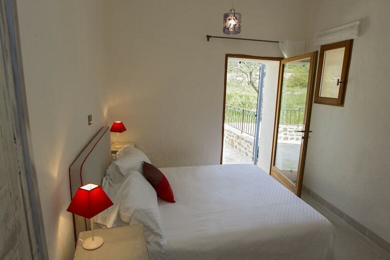 Bed & Breakfast Mas Des Avelines