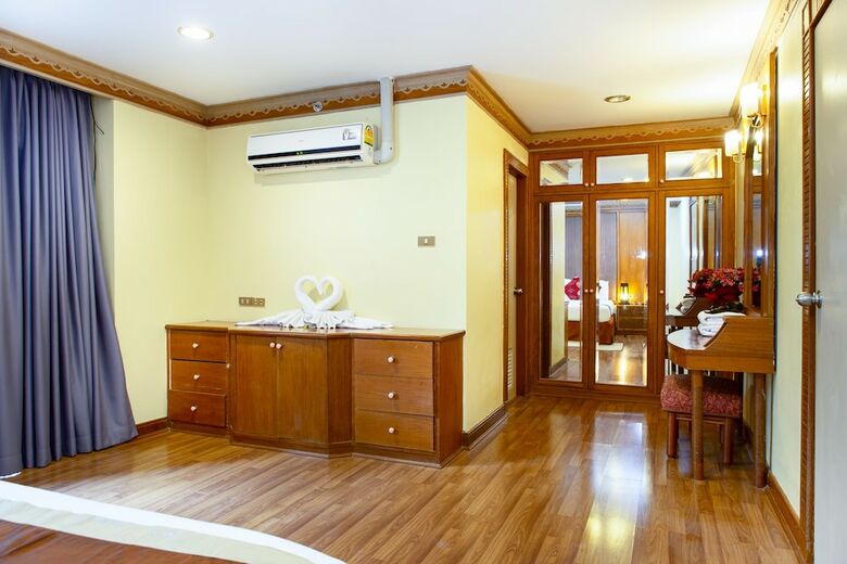 Hotel Town In Town Garden Resort