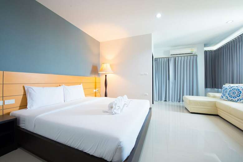 Lee Hotel