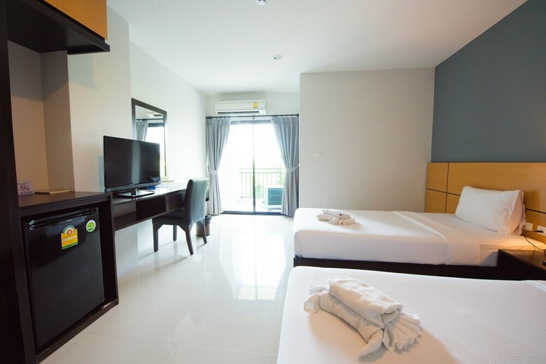 Lee Hotel