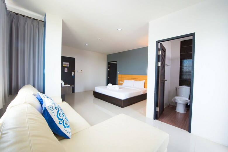 Lee Hotel