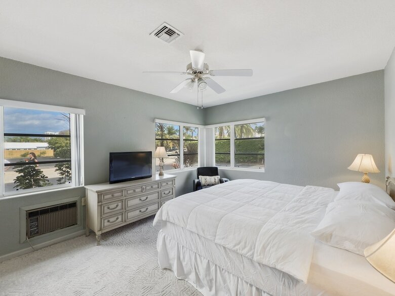 Posada Portside By Singer Island Vacation Rentals