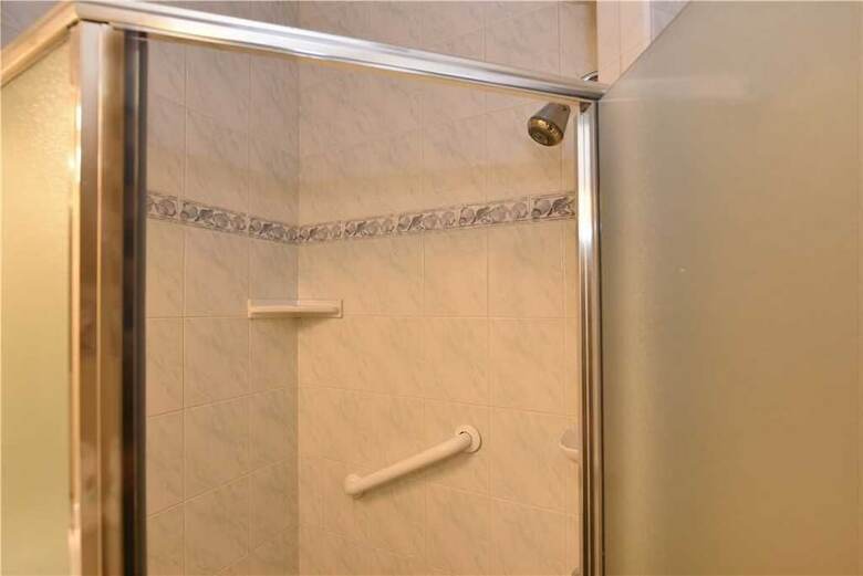 Papakea #e401 - 2 Br Condo