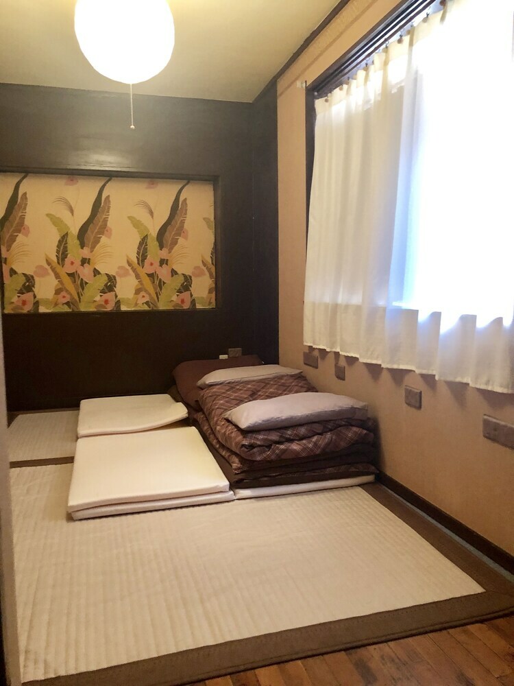 Hostal Tsubame-ya - Hostel