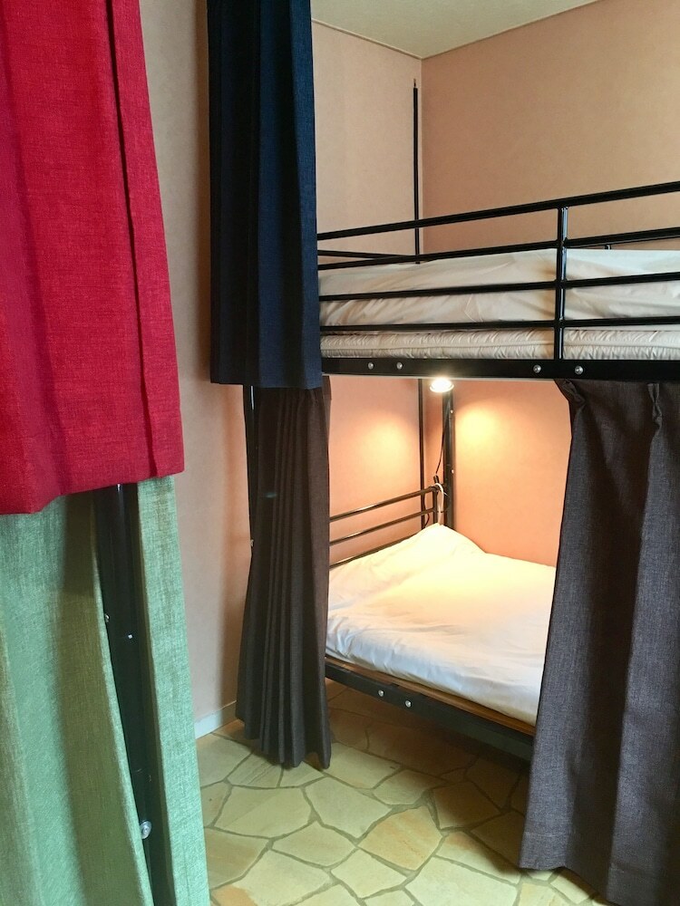 Hostal Tsubame-ya - Hostel
