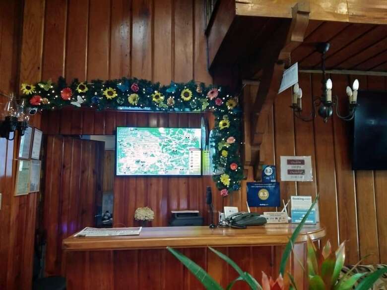 Safari Lodge Baguio By Log Cabin Hotel