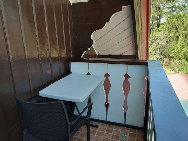 Safari Lodge Baguio By Log Cabin Hotel