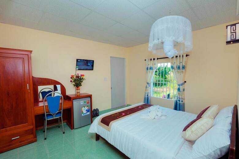 Hotel Bougain Villeas Homestay