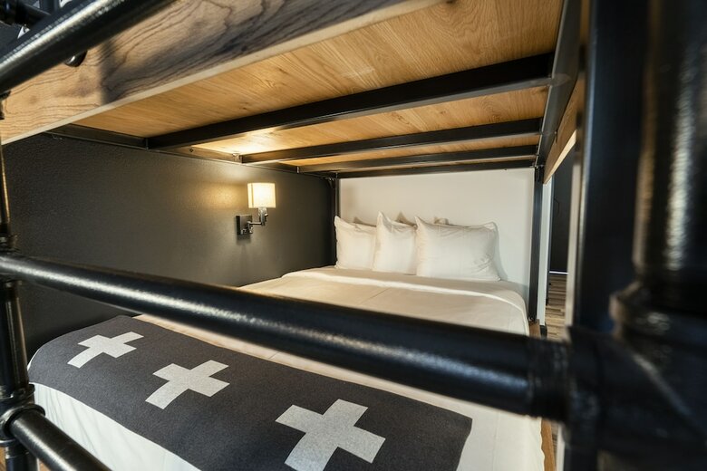 Hotel Gravity Haus