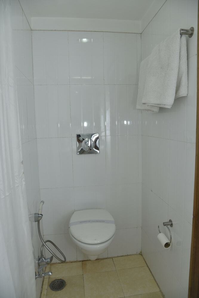 Hotel Rajhans Regent