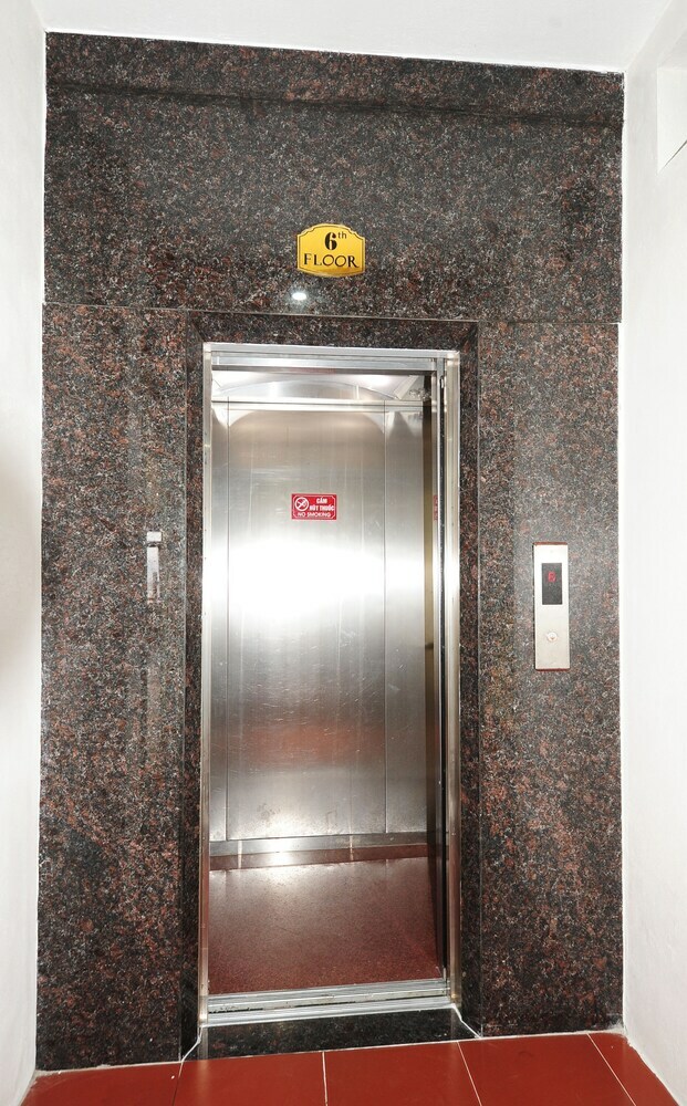 Van Giang Hotel