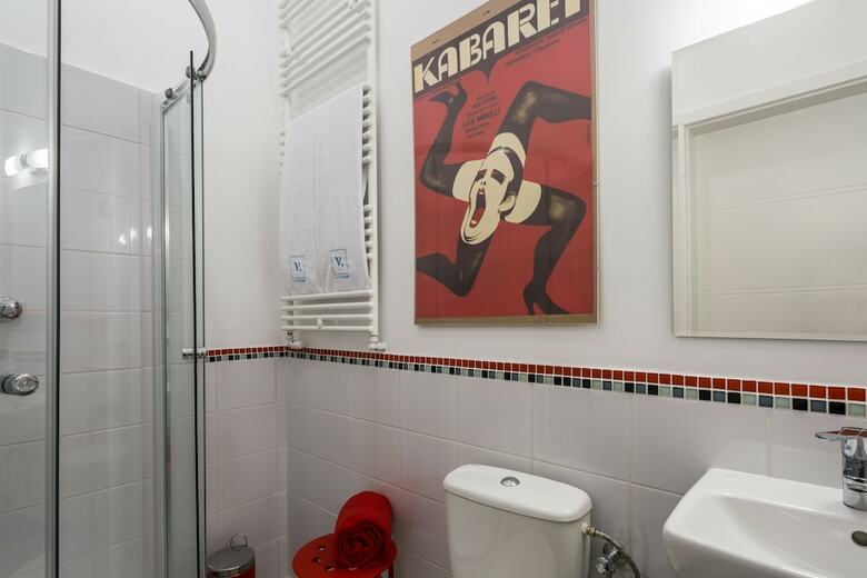 Hostal Vava Hostel