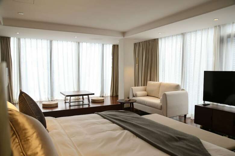 Hotel Seclusive Life In Jiangnan ?canal Yard