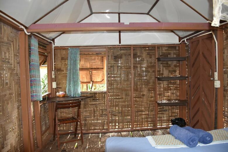Hotel Bamboo Bungalows