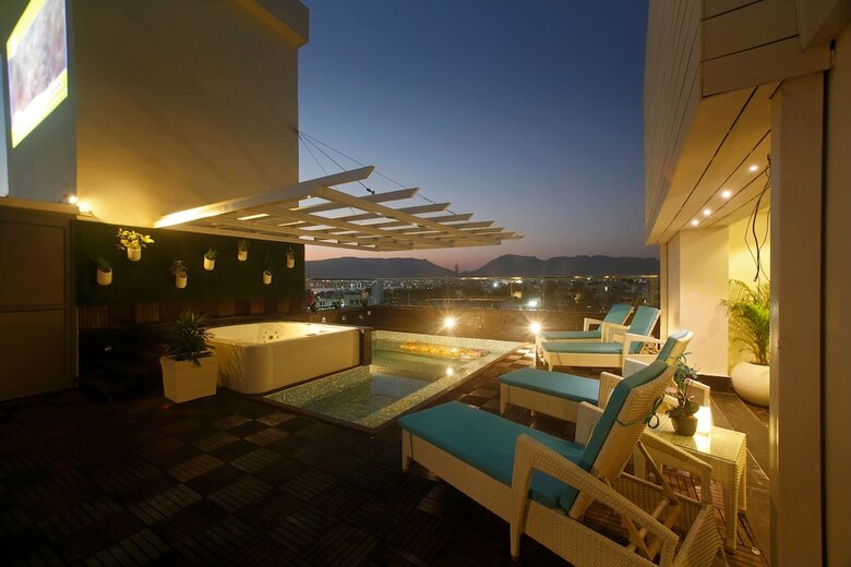 Hotel Ln Courtyard