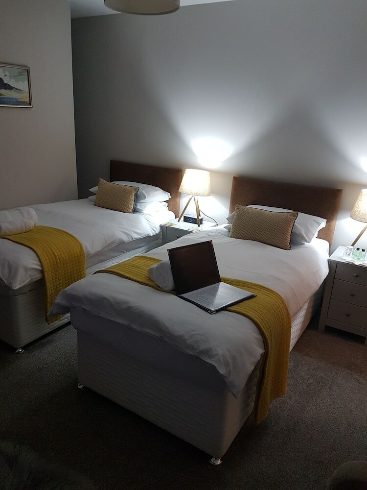 Bed & Breakfast Breton House