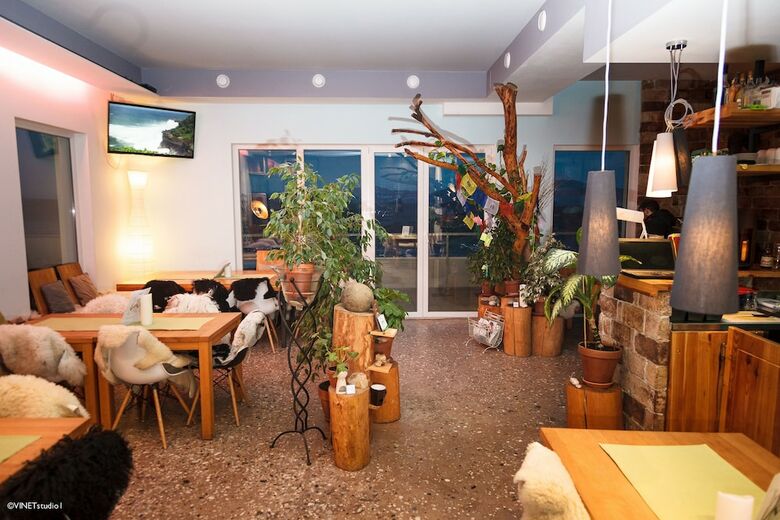 Posada Pyramid Lodge