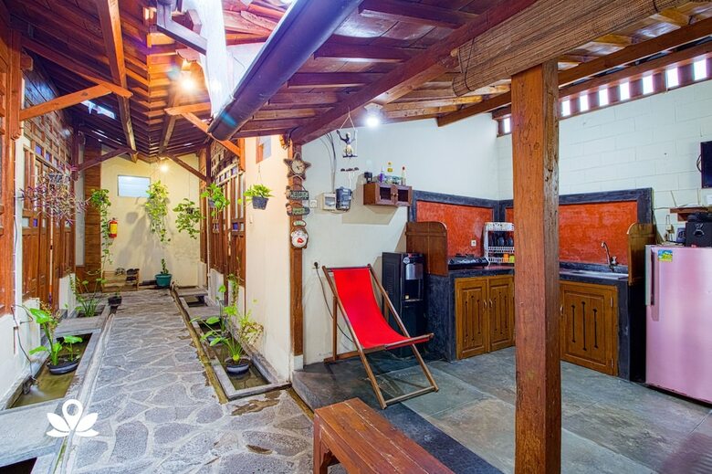 Hotel Zen Rooms Mj Timoho