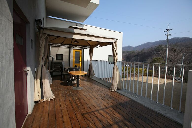 Noilriver Pension