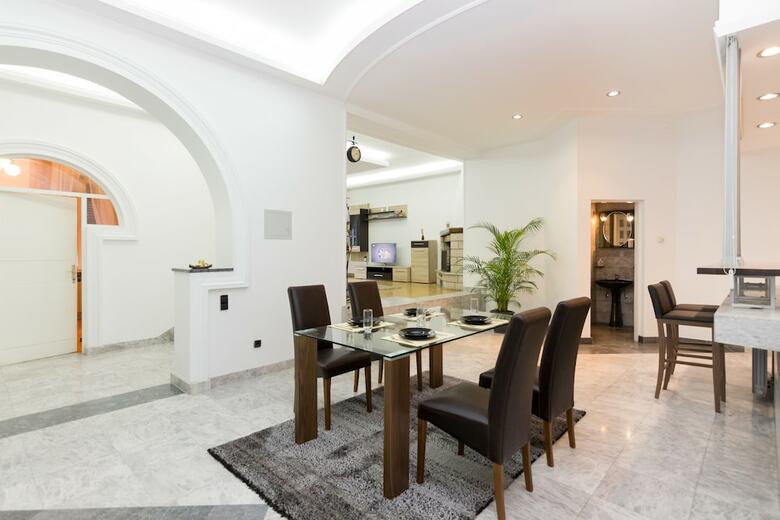 Hotel Central Park Residence