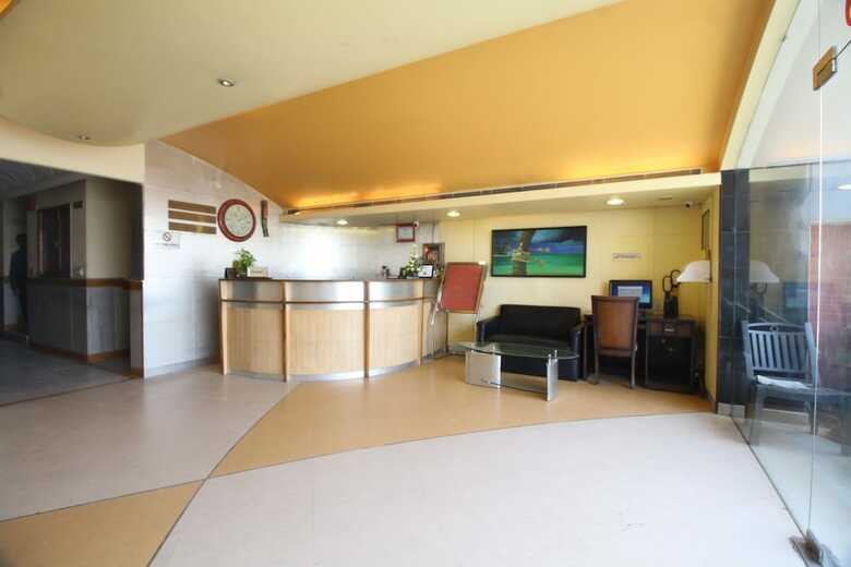 Hotel Lohias Delhi Airport