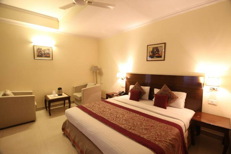 Hotel Lohias Delhi Airport